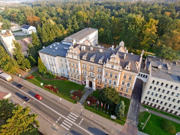 Urząd Miasta Kluczborka z lotu ptaka