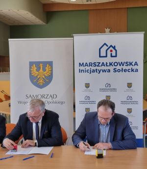 Podpis Jarosław Kielar, Piotr Lewald