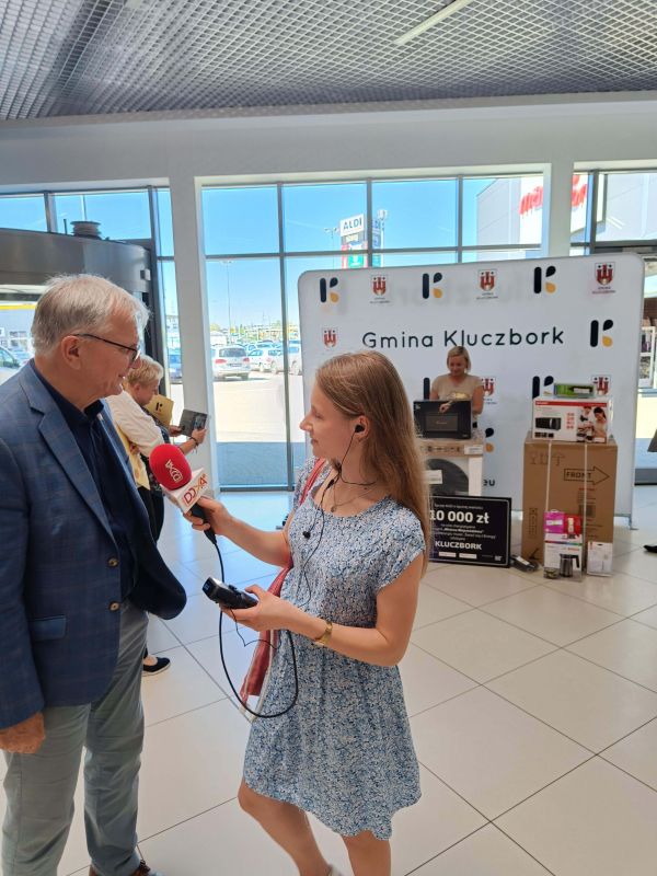 zdjęcia z wręczenia nagród w konkursie Świeć Się
