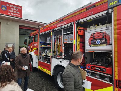 Nowy samochód ratowniczo-gaśniczy dla OSP Bogacica