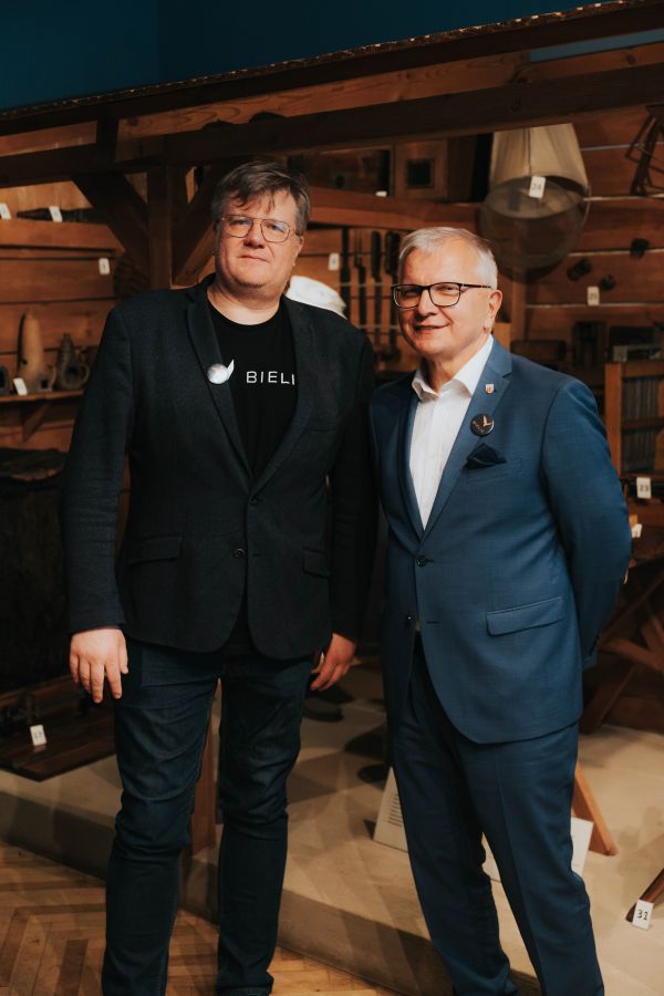 podcast 99 twarzy AI