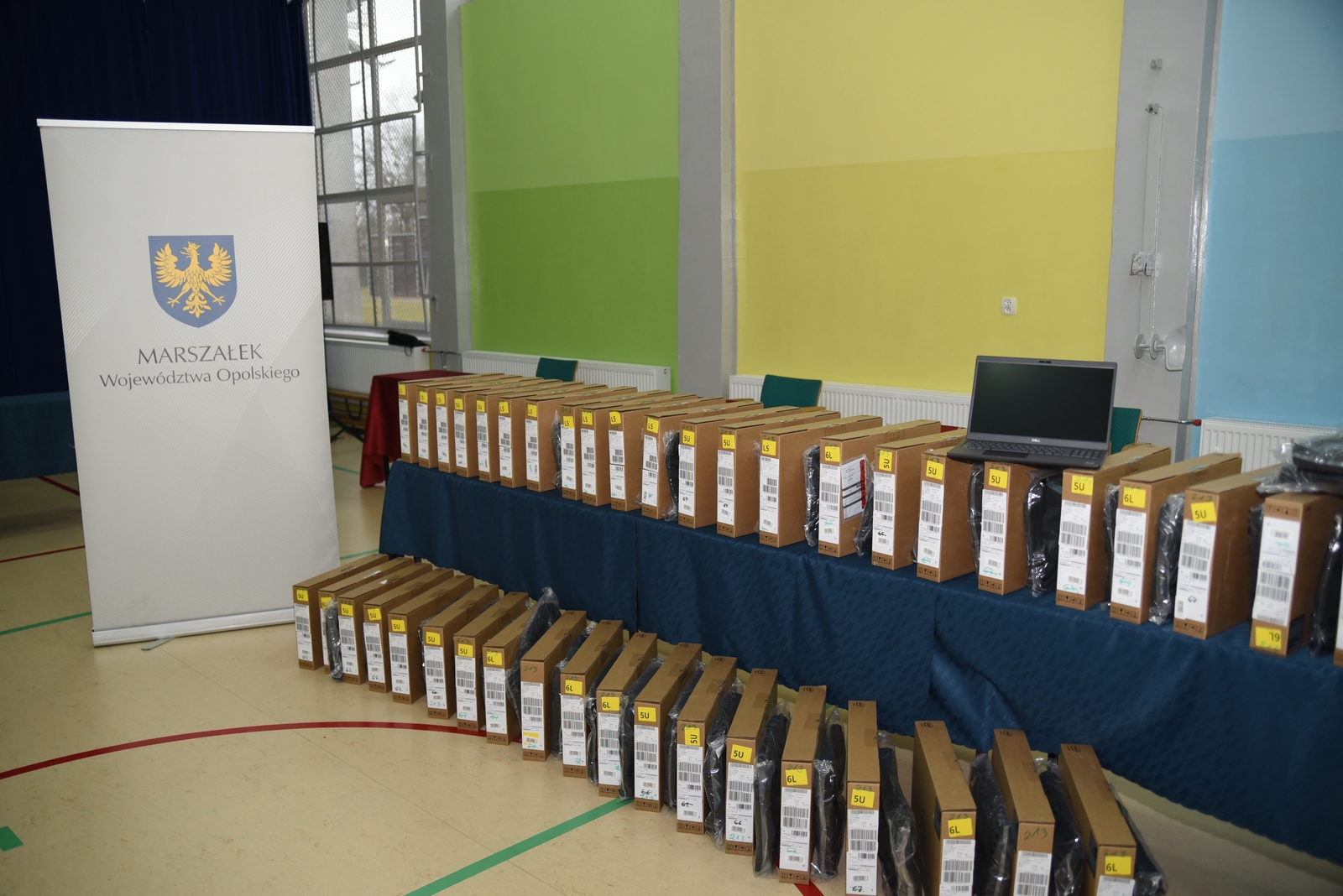 158 laptopów od Marszałka Województwa Opolskiego dla szkół Gminy Kluczbork      