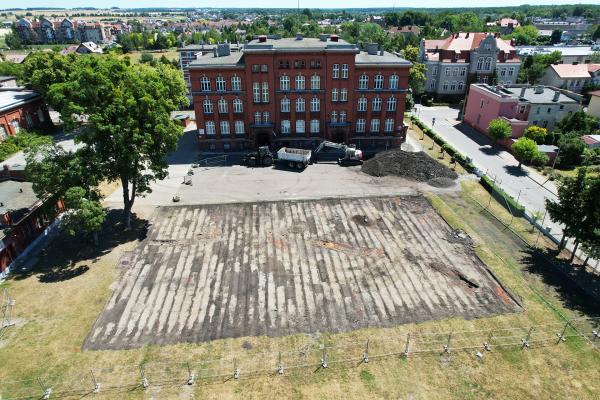 Ruszyła budowa lodowiska przy ul. Wolności w Kluczborku